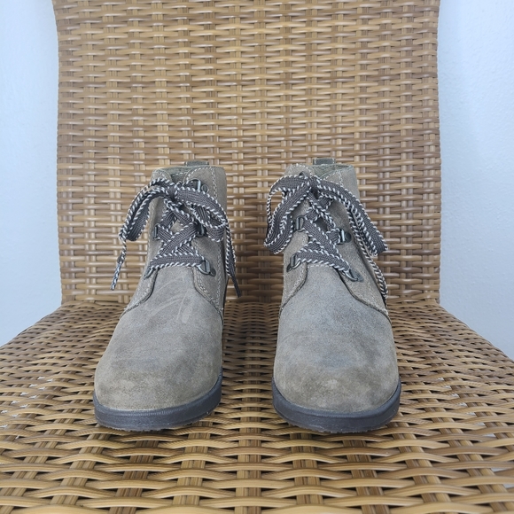Eddie Bauer Evanesce Boots Suede Leather Wedge Lace-Up Wedge Gray Size 6 - Picture 4 of 13